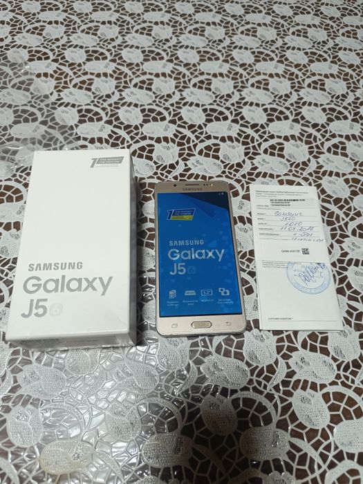 Telefon sotiladi Samsung J5/6