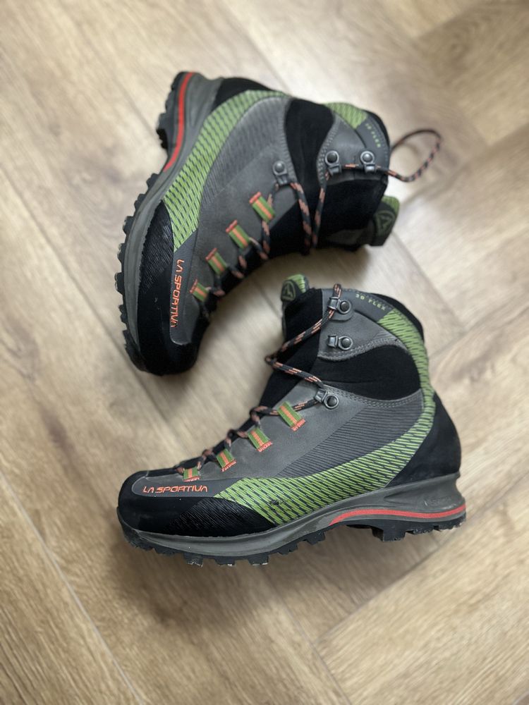 Дамски обувки за преходи La Sportiva Trango TRK Leather GTX сиви