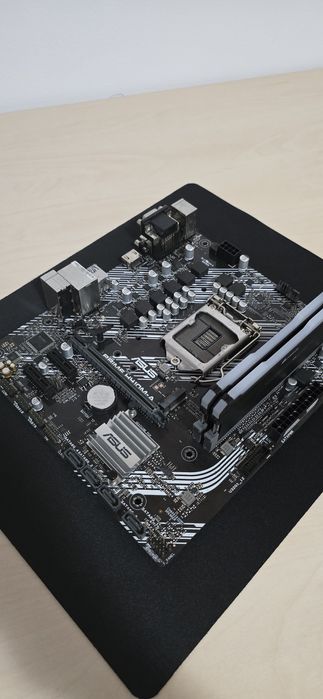Kit Asus Prime H410m a + Corsair RGB 2×8gb DDR4 3200mhz