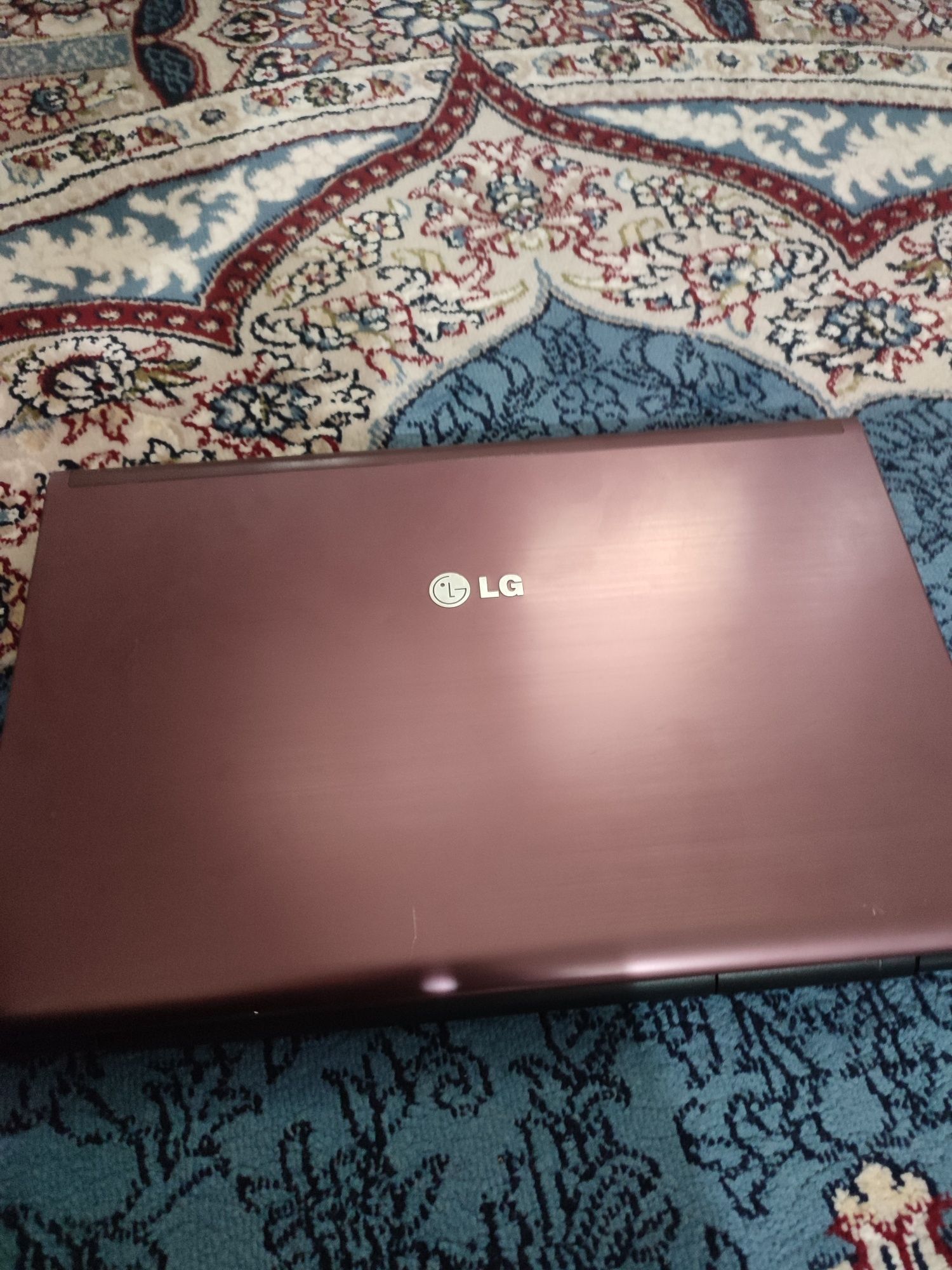 LG ноутбук Intel-Core-i5