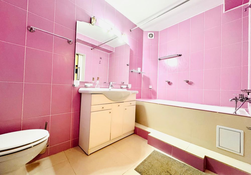 Proprietar!Apt lux spatios, centru,pet friendly, echipat + loc parcare