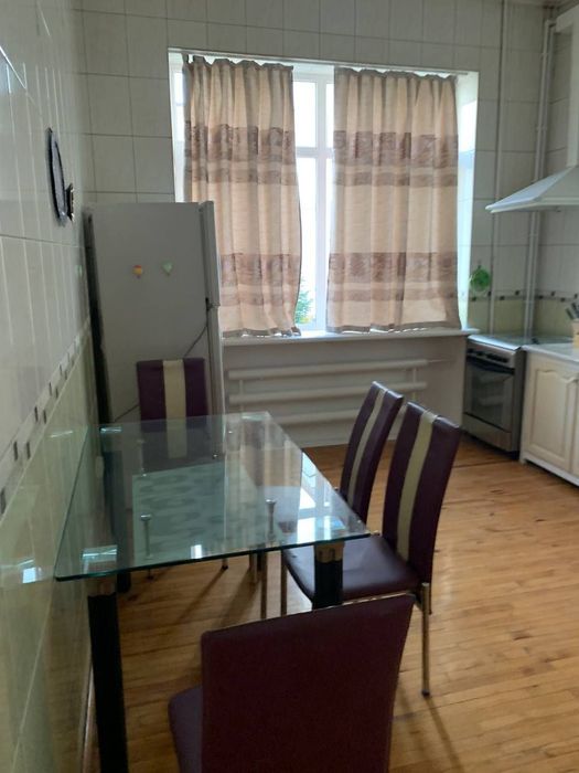 Аренда Дома. 400м2. Можно и под офис. Максим Горкий. Паспортный стол.