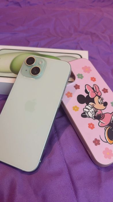 Продавам iPhone 15