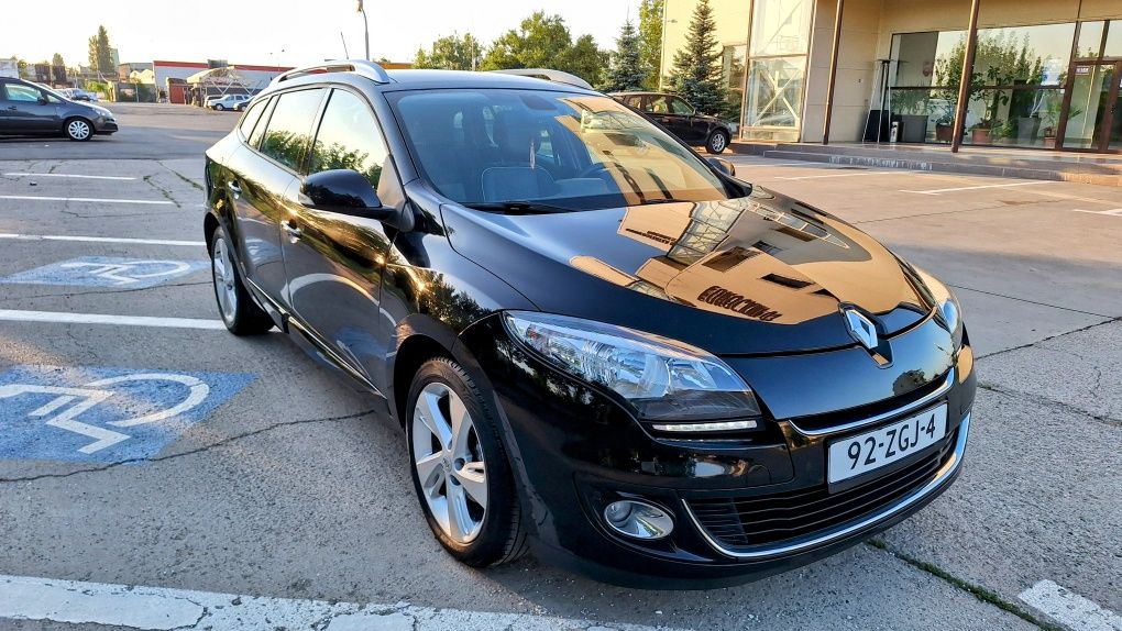 Renault Megane 3 FULL BOSE/Navi/Piele/Clima/Jante/Trapa/Superb