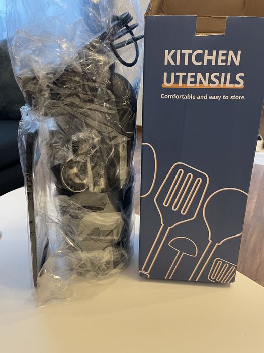 Комплект Кухненски Прибори 44 части/ Пълен Сет