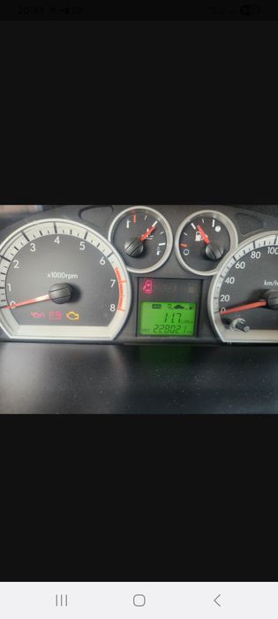 Nexia 3 avtomashinasi sotiladi.