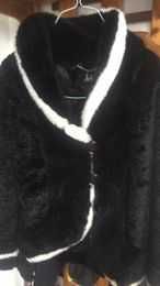 Haina scurta dama culoare negru cualb