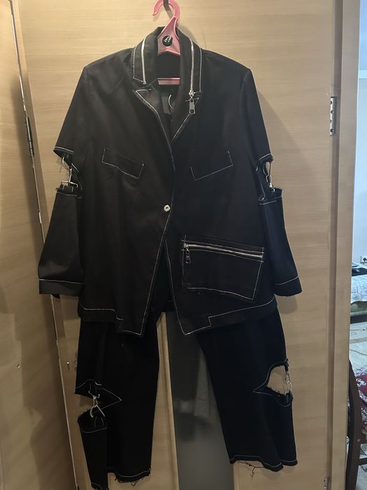 женский брючный костюм