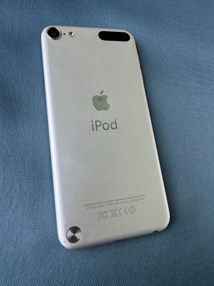 Айпод Apple iPod A1421 touch (5nd Gen) 32GB , ipod touch 5