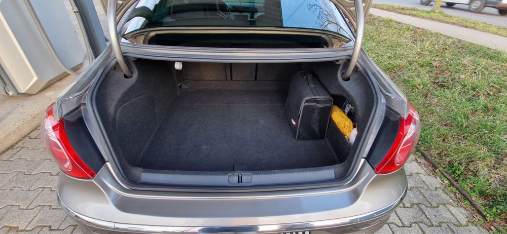 Vând Volkswagen Passat CC-2011 - 2.0 TSI