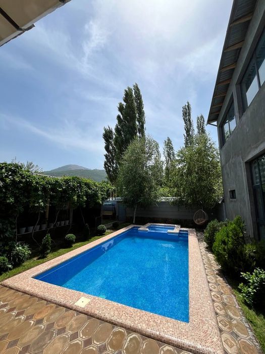 Дача в Чарваке два боссейна летний зимний 9×4 около бочке без посредн