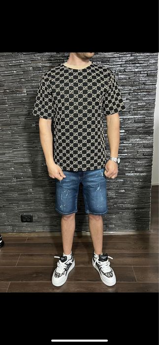 Tricou gucci alb/ negeu