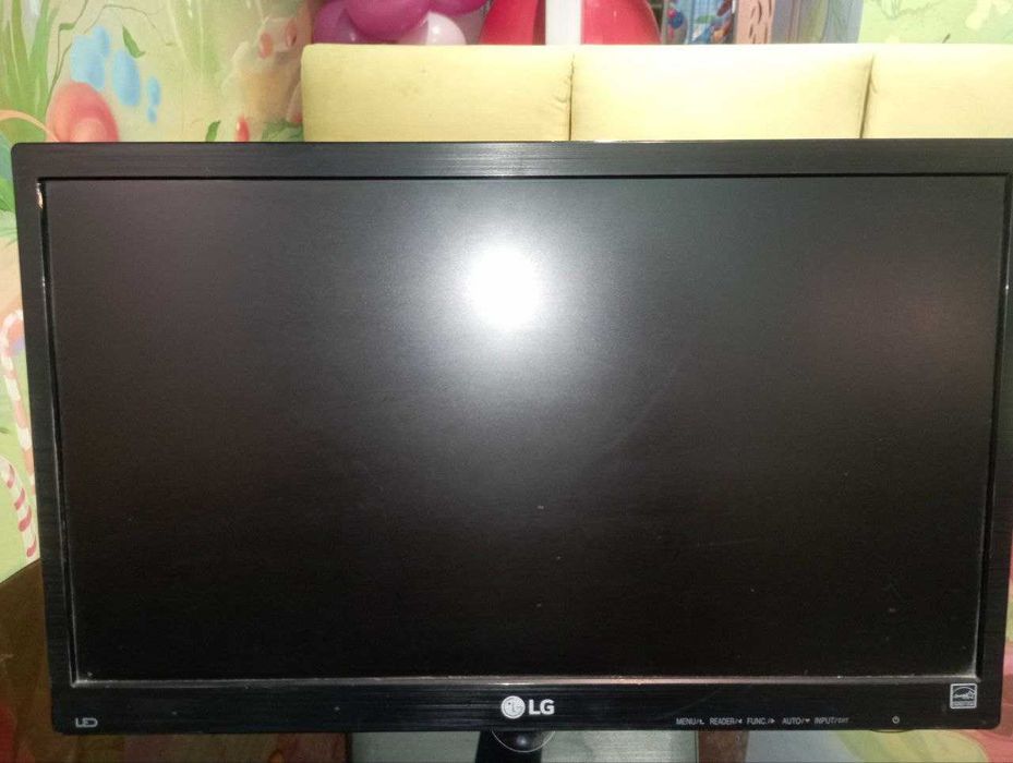 Продается Мониторы 21