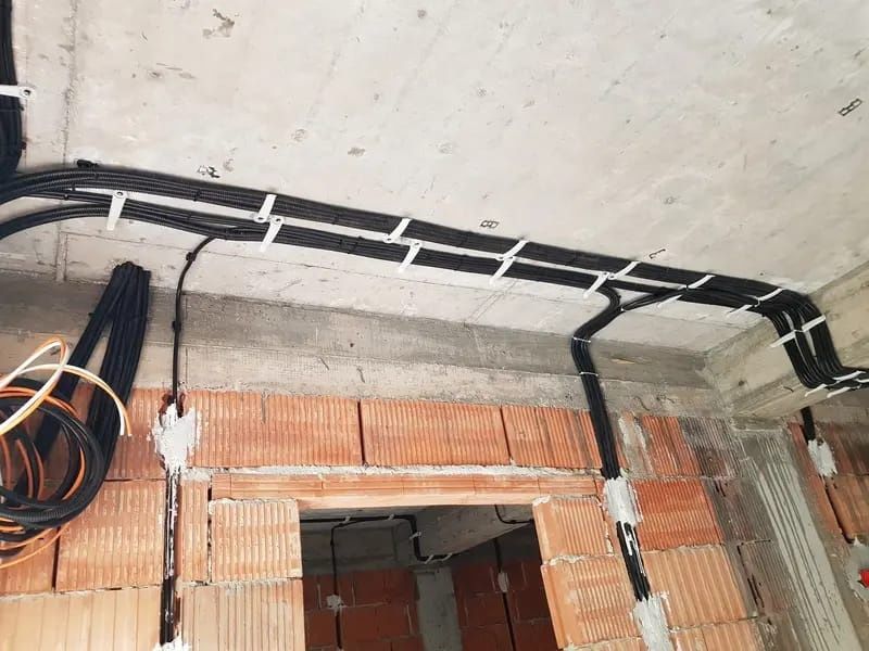 Electrician autorizat ANRE  execuție instalații interior, prize, tablo