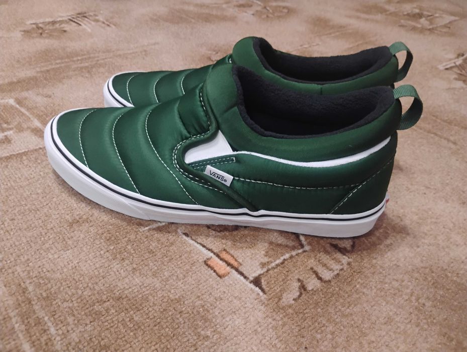 Чисто нови оригинални мъжки маратонки Vans 44 ти номер Зелени