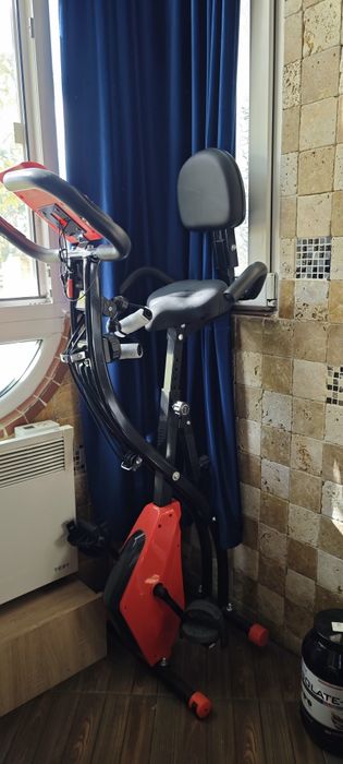 Bicicleta fitness pliabilă Homcom ( staționară ), cu spăta, 8 trepter