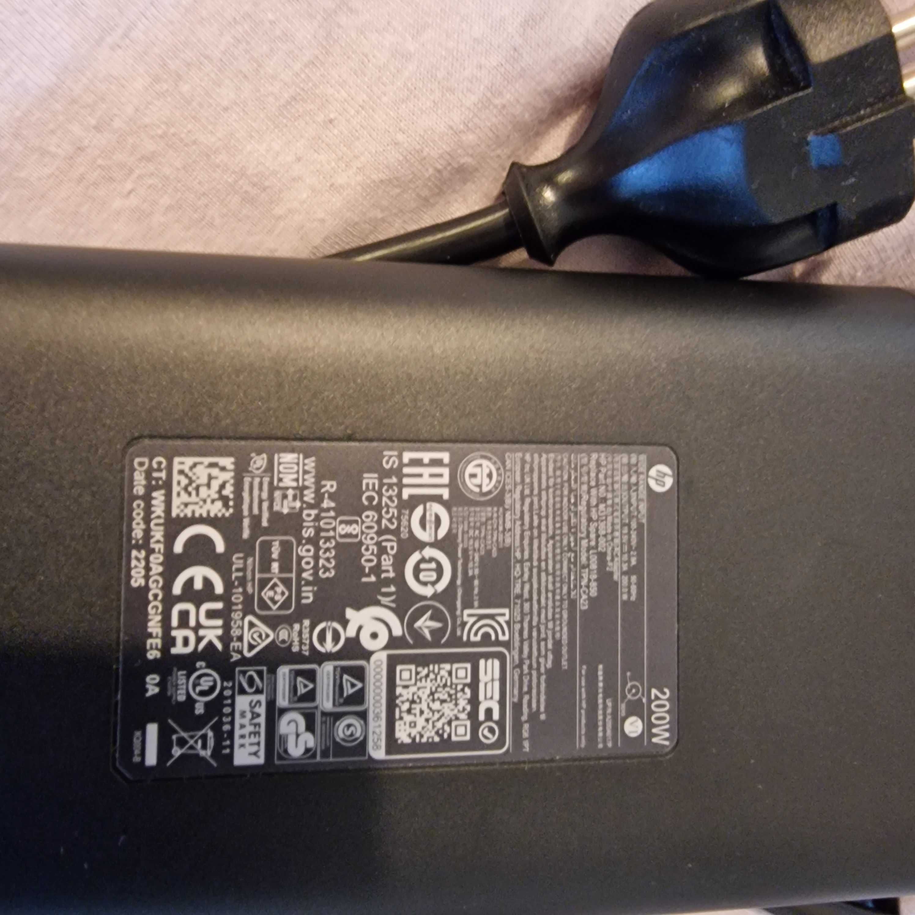Лаптоп HP Victus 16-d1000nu цвят Mica Silver