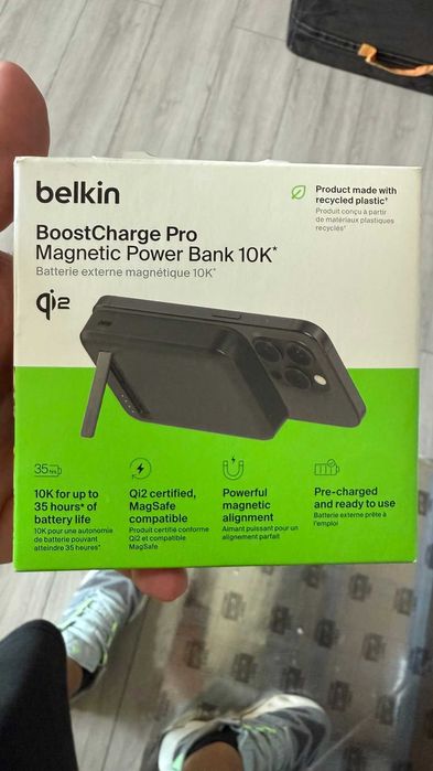 Belkin BOOSTCHARGE Qi2 15w Z-Fold 2in1 Charging Stand, Black