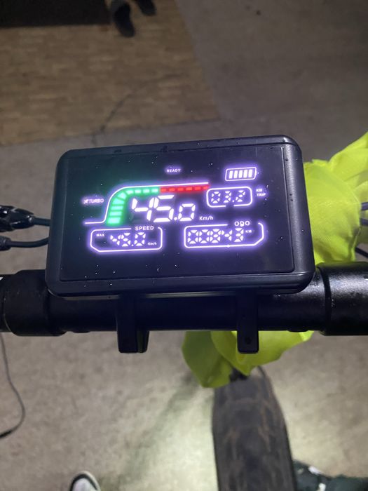 Trotineta electrica ruptor r1