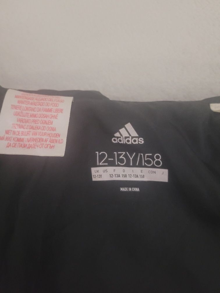 Geaca adidas copii 12-13 ani