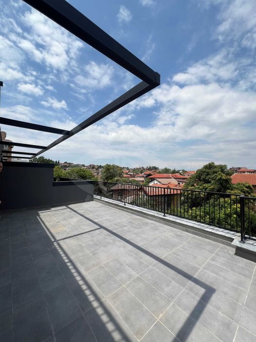 Продава се Тристаен апартамент в Пловдив, Център - 120 кв.м за 2099 €/кв.м - Снимка #18