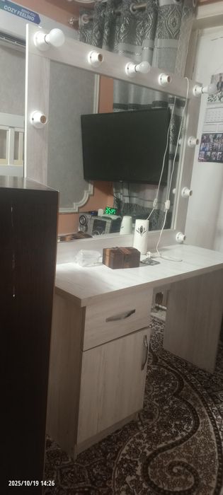 Гримерный стол сотилади