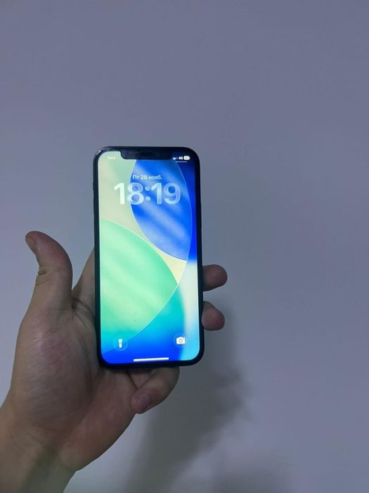 Продам айфон 12 про