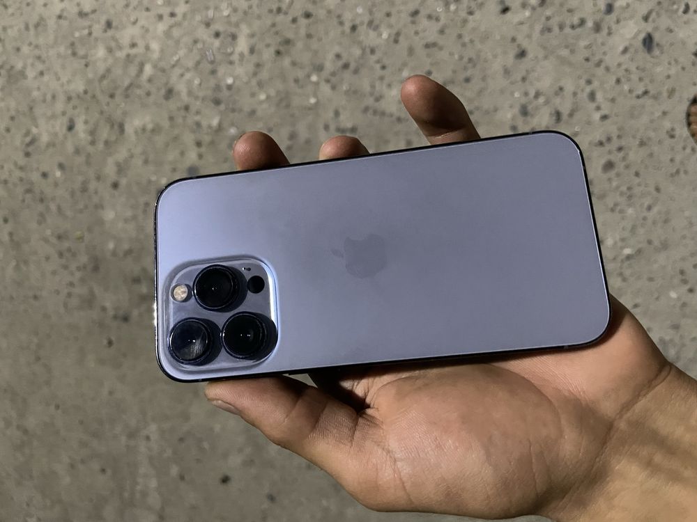 Iphone 13 pro blue
