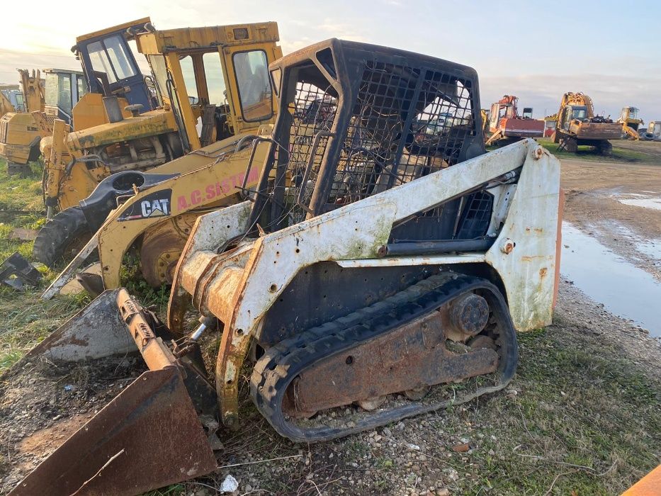 Bobcat T140 dezmembrez , motor , pompa , hidromotor