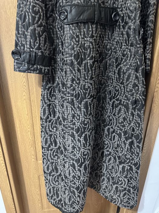 Palton lung si elegant de dama marimea 40.