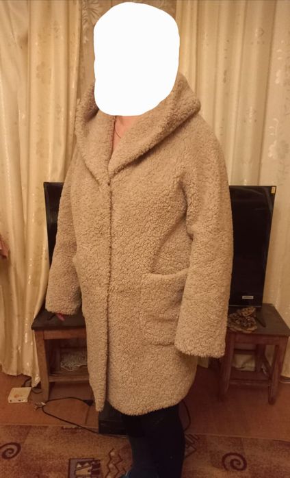 Продам пальто демисезонное