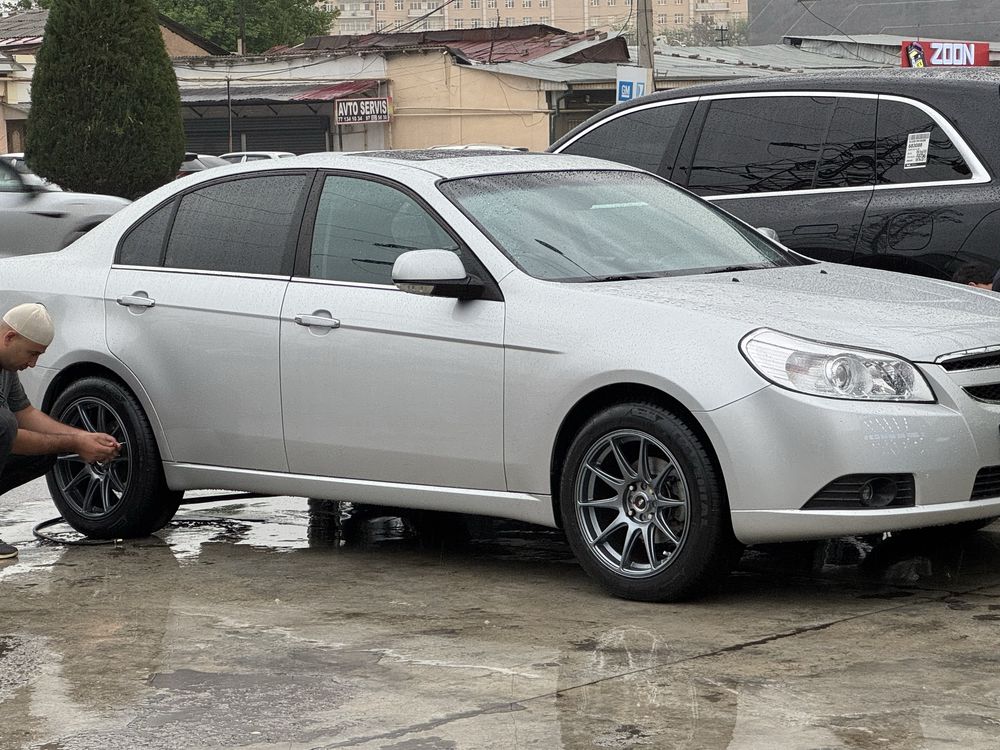 Продается Chevrolet Epica 2011 года 2.5 пробег 110.000км