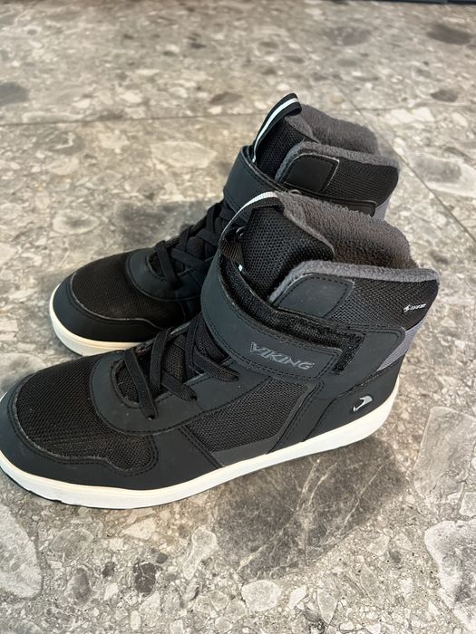 Зимни обувки за момче Viking