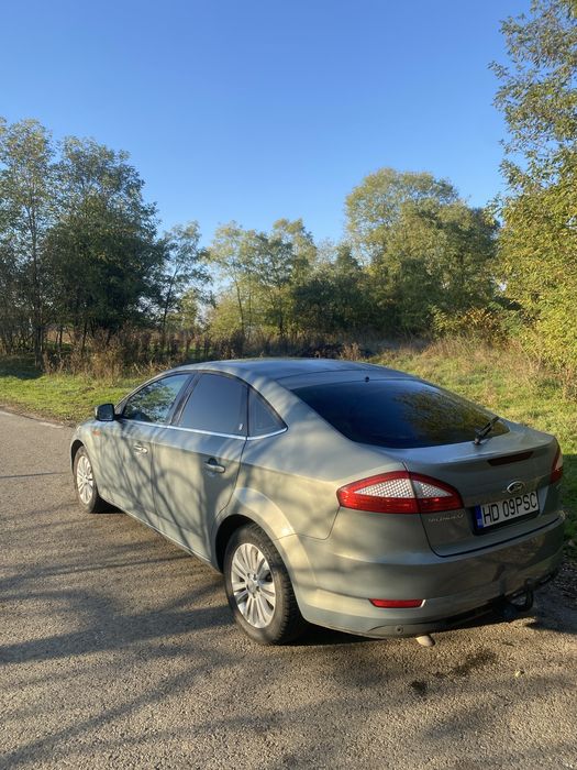 Vând Ford Mondeo MK4
