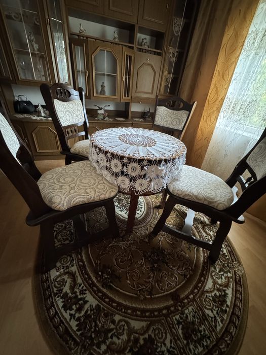 6 scaune din lemn masiv