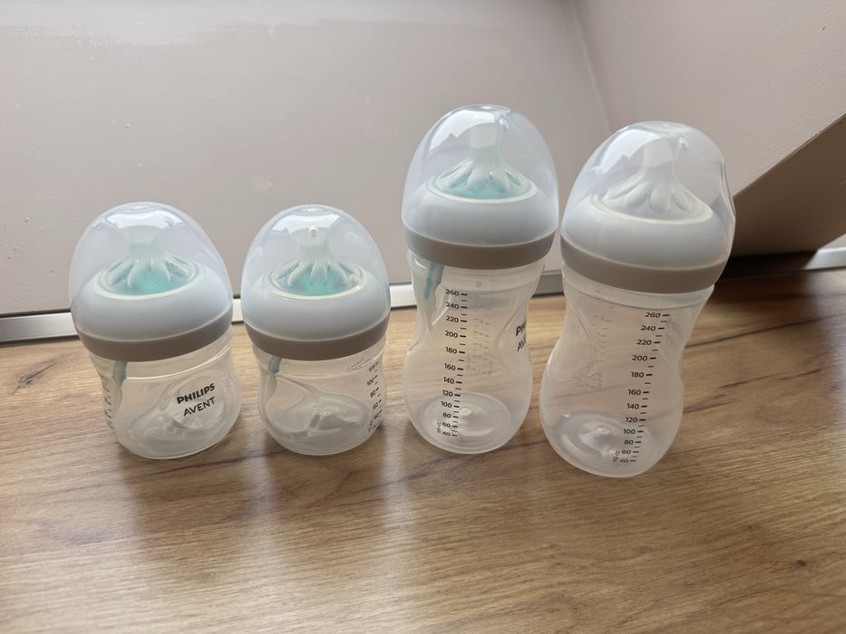 Philips Avent Natural Response 4 бр. Шишета + 3 бр. AirFree Клапи