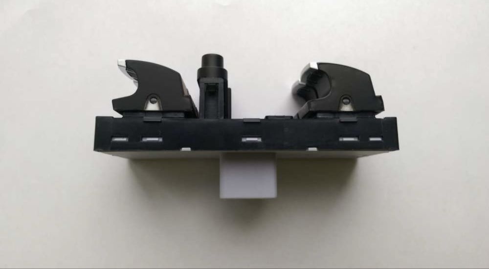 Vand consola butoane usa sofer vw.