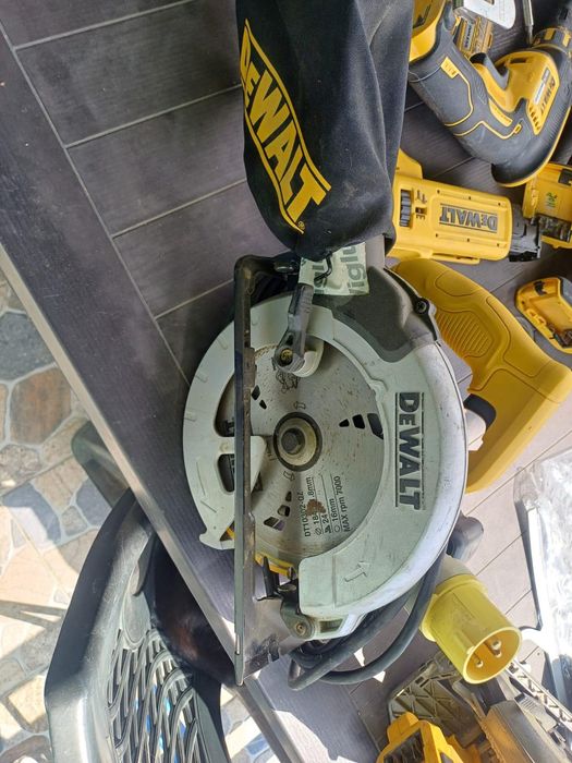 Ferăstrău circular Dewalt DWS 778 și circular de mâna