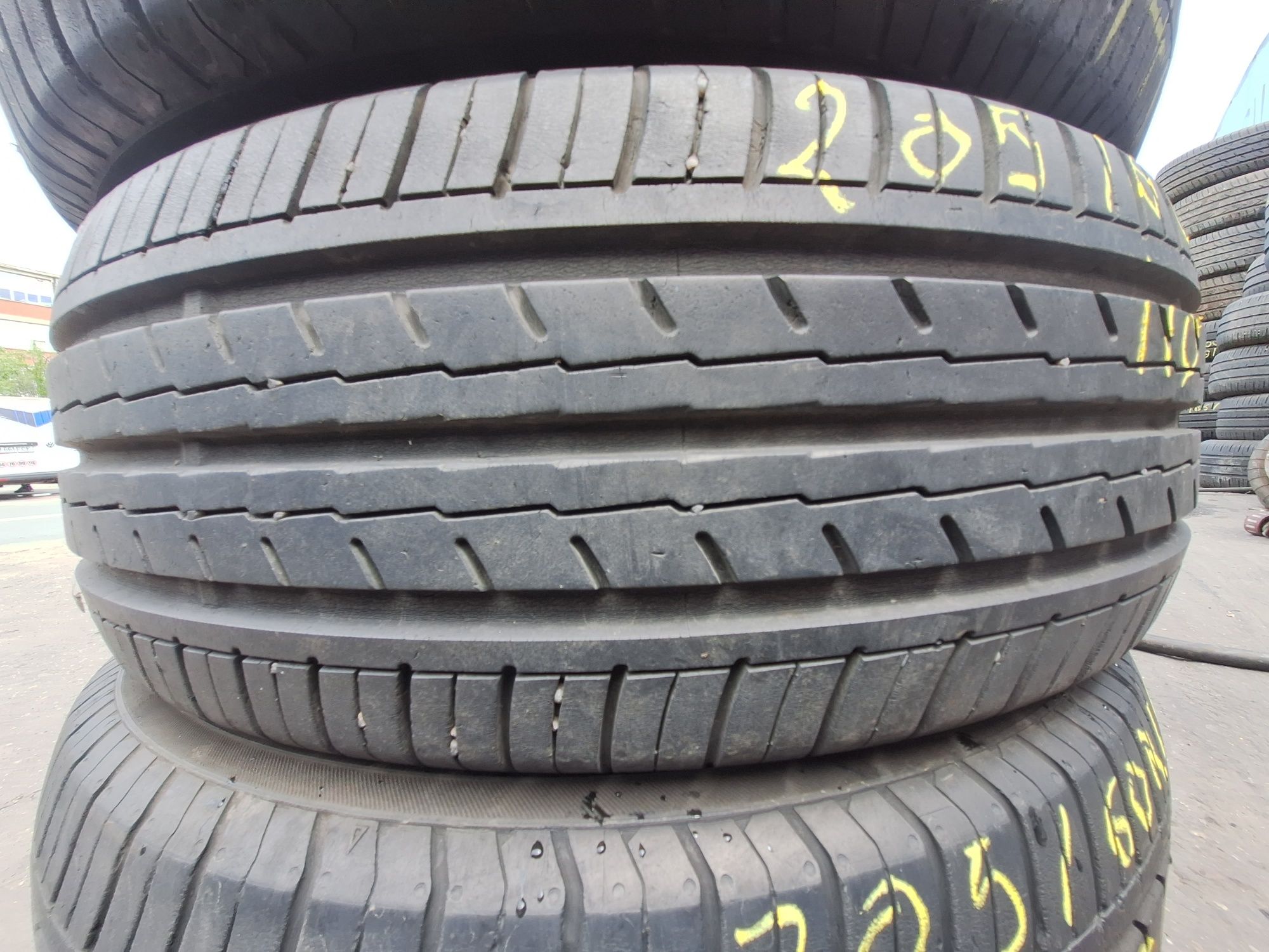 2 anvelope vara 205/60r16 Yokohama Montaj Gratuit
