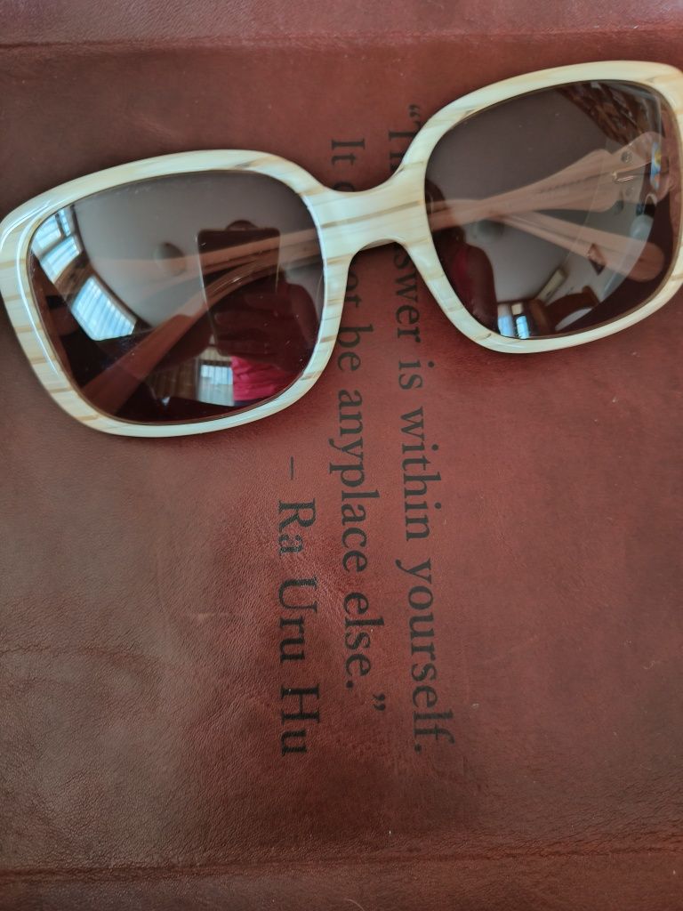 Слънчеви очила Guess, esprit