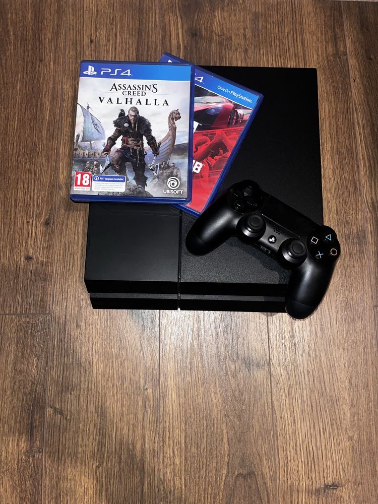 PlayStation 4 + 1 контролер + 2 игри