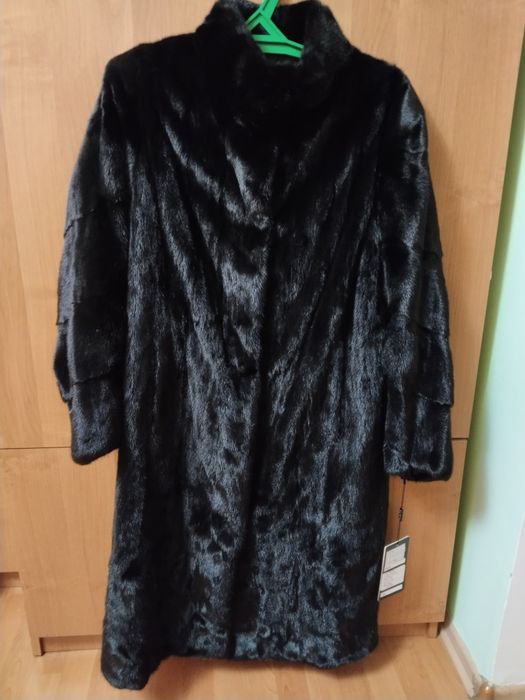Продам шубу , новая