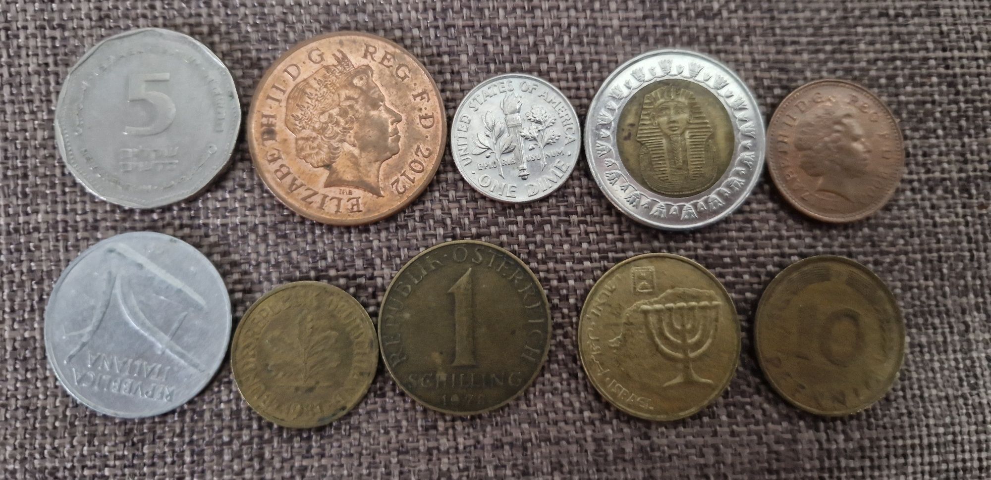 Monede străine vechi, preț negociabil.