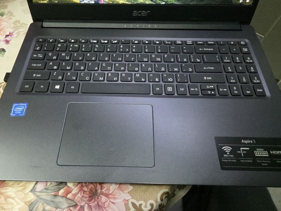 Notebook Acer sotiladi