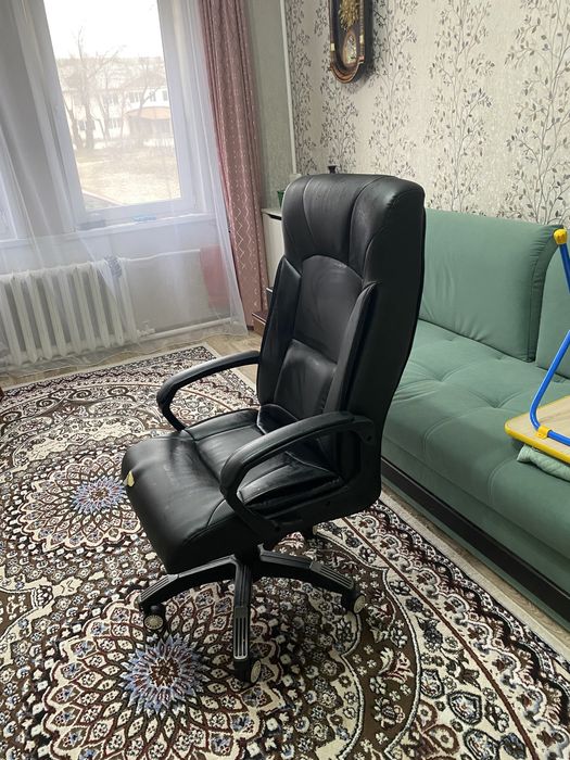 Компьютерное кресло