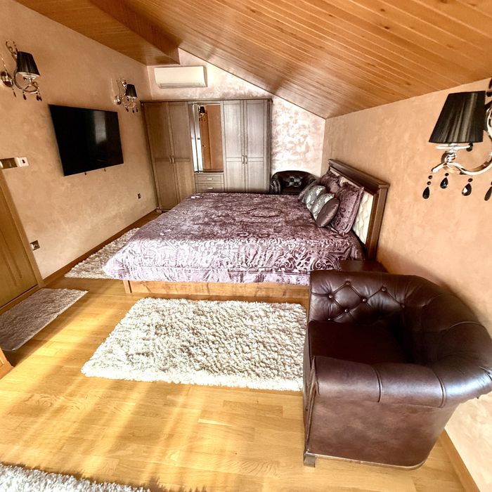 Луксозна къща под наем близо до Велико Търново