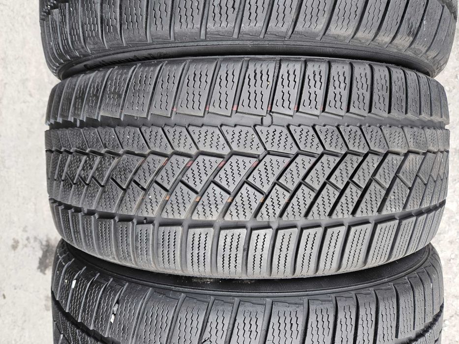 SET 4 Anvelope Iarna 225/45 R18 CONTINENTAL ContiWinter - Runflat