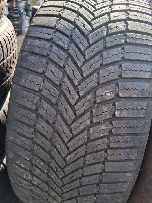 225 40 19 BRIDGESTONE 2бр зимни дот 2023г