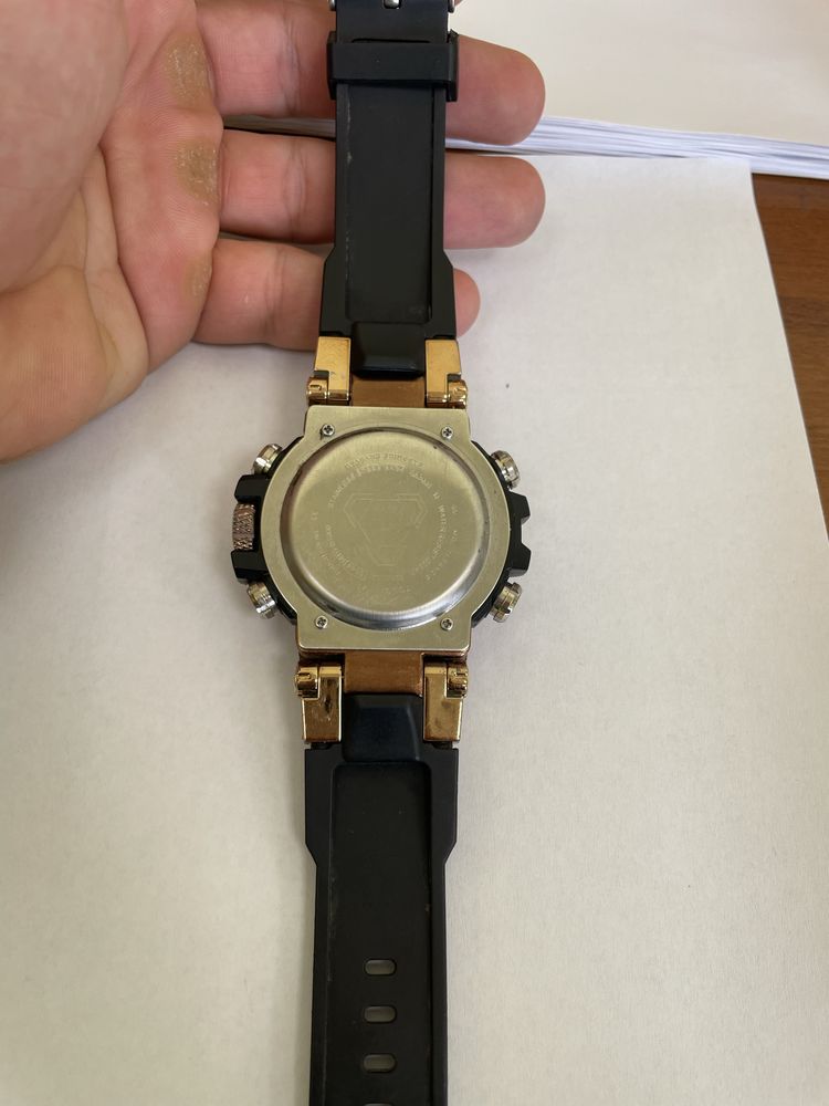 Часовник Casio G-shok MT-G