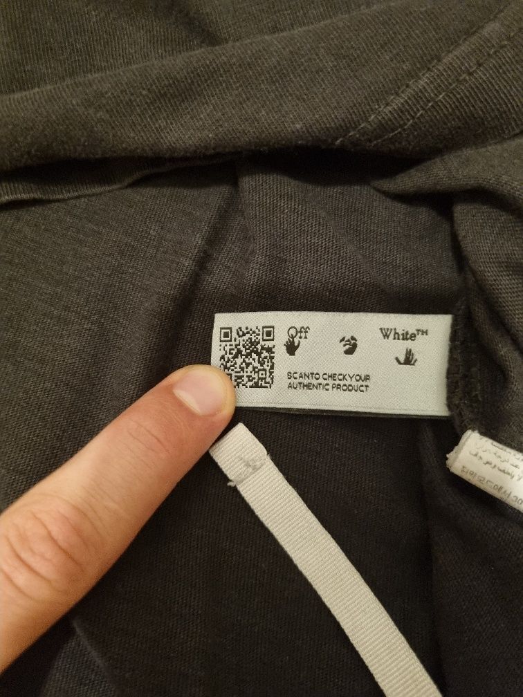 Off-White authentic T-shirt